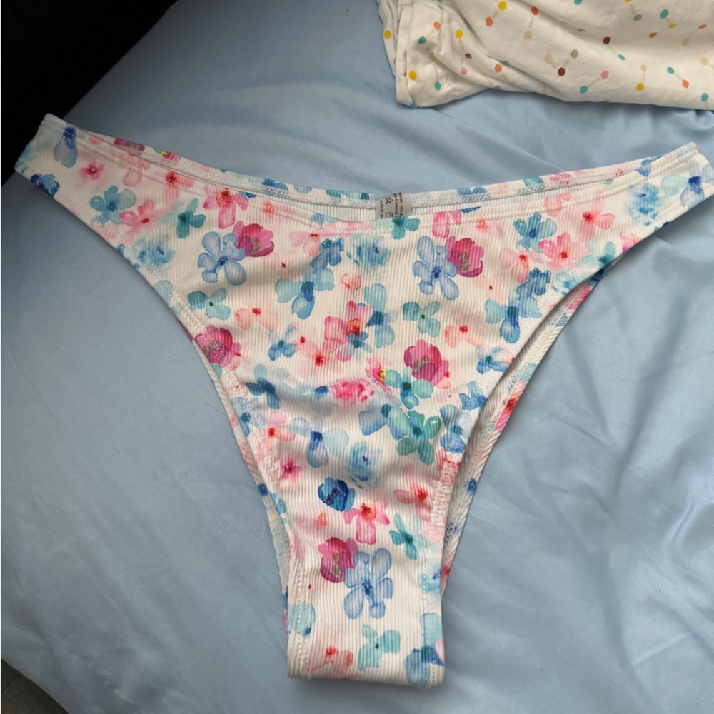 SHEIN Floral Bikini Bottom - Multicolor